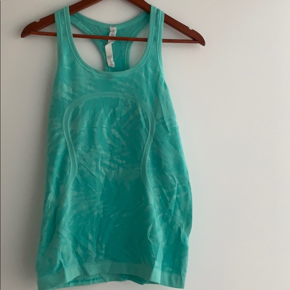 Lulu lemon athletic top